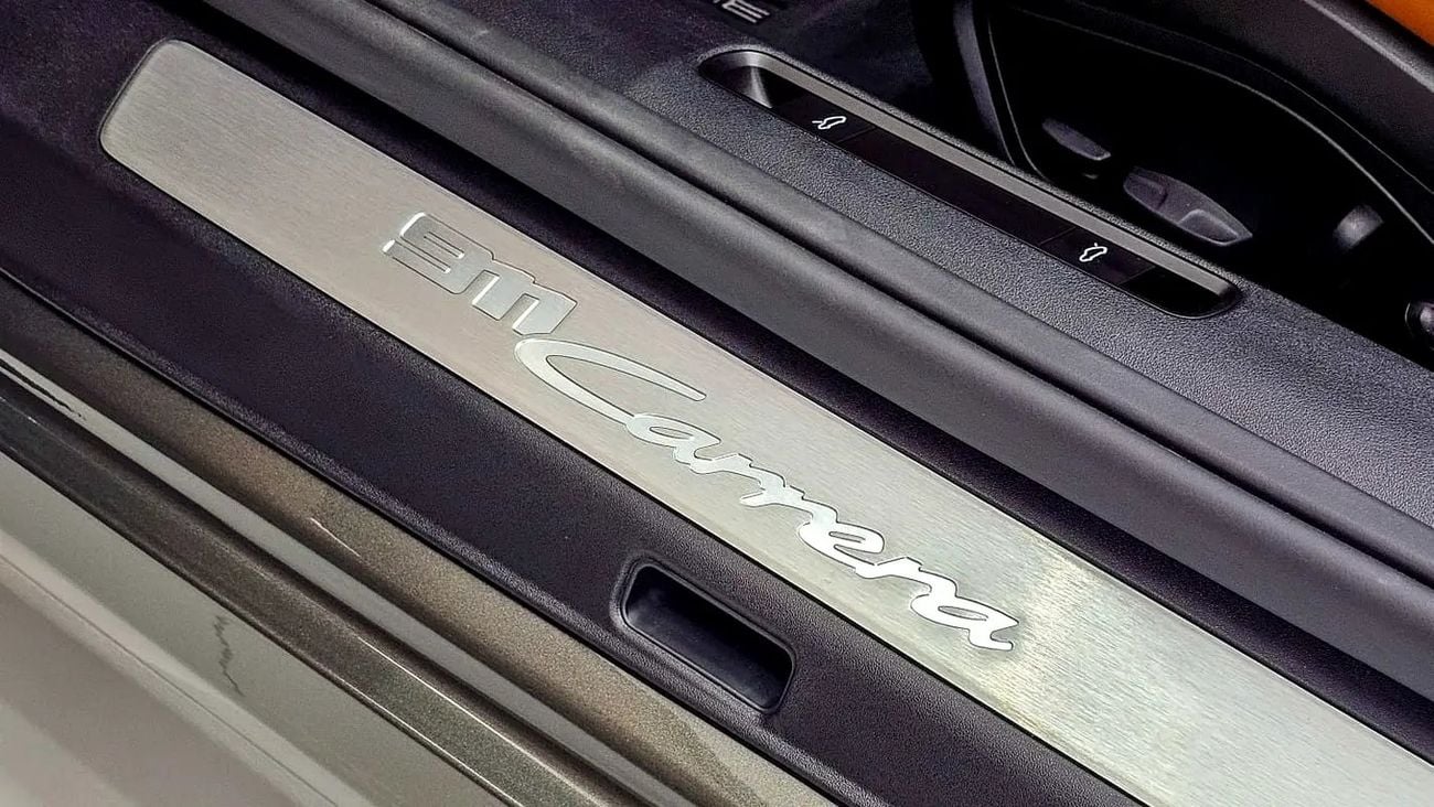 Porsche 911 CARRERA