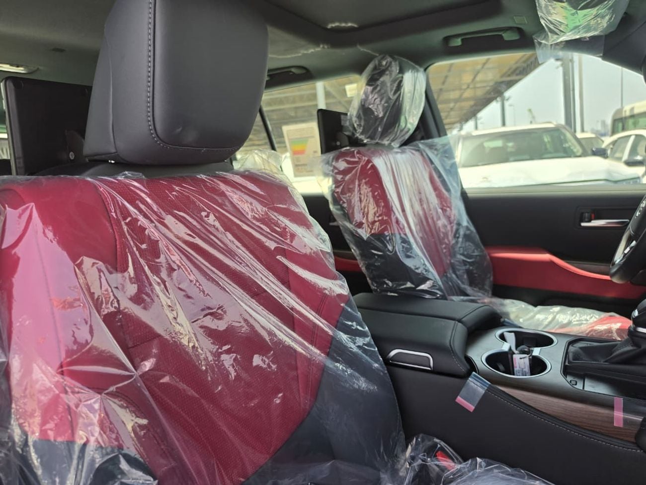 Toyota Land Cruiser Toyota Land Cruiser GXR Limited 4.0L 2026 – Full Option | 4.0L V6 | Black Exterior | Black & Red Int