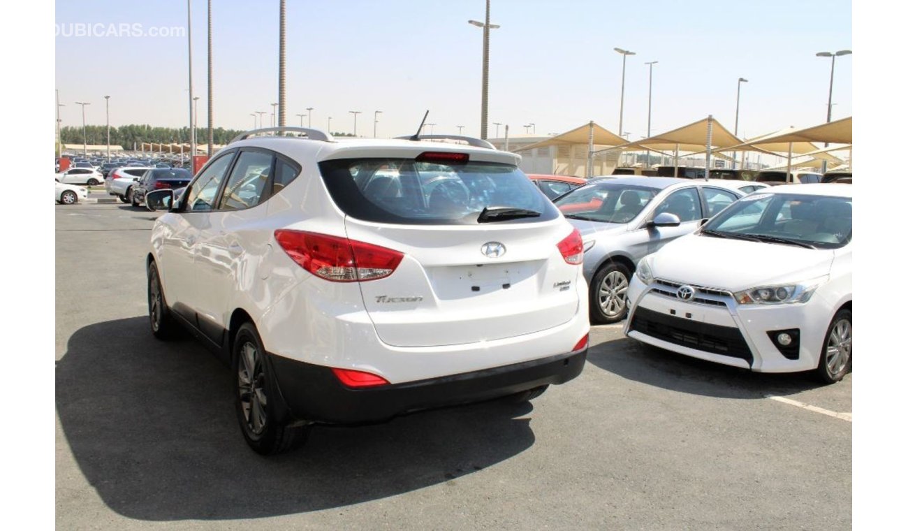 Hyundai Tucson ACCIDENTS FREE - ORIGINAL COLOR - CAR IS IN PERFECT CONDITION INSIDE OUT