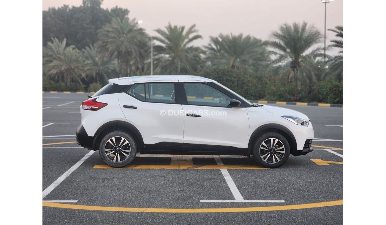 Nissan Kicks SV