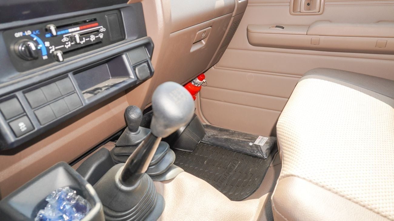 تويوتا لاند كروزر بيك آب