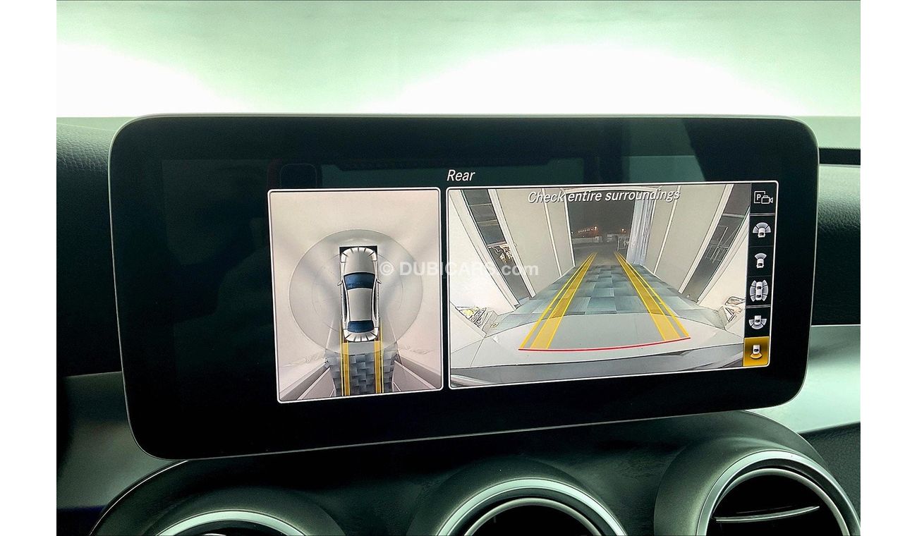 Mercedes-Benz C 200 Premium (AMG Line)