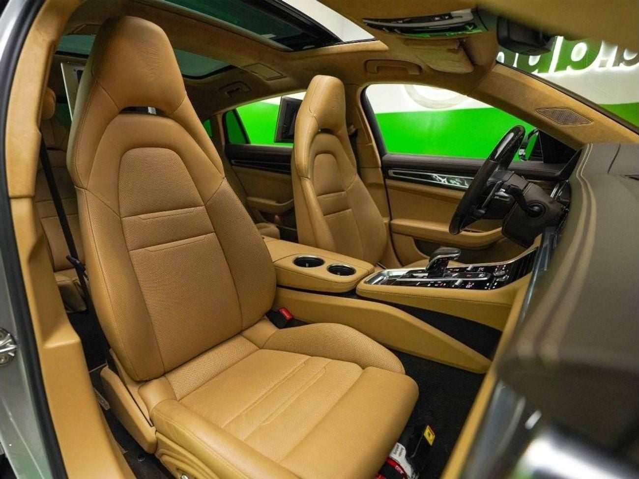 بورش باناميرا PANAMERA TURBO S E-HYBRID EXECUTIVE -SPORT EXHAUST- SPORT DESIGN PACKAGE -REAR SEAT ENTERTAINMENT
