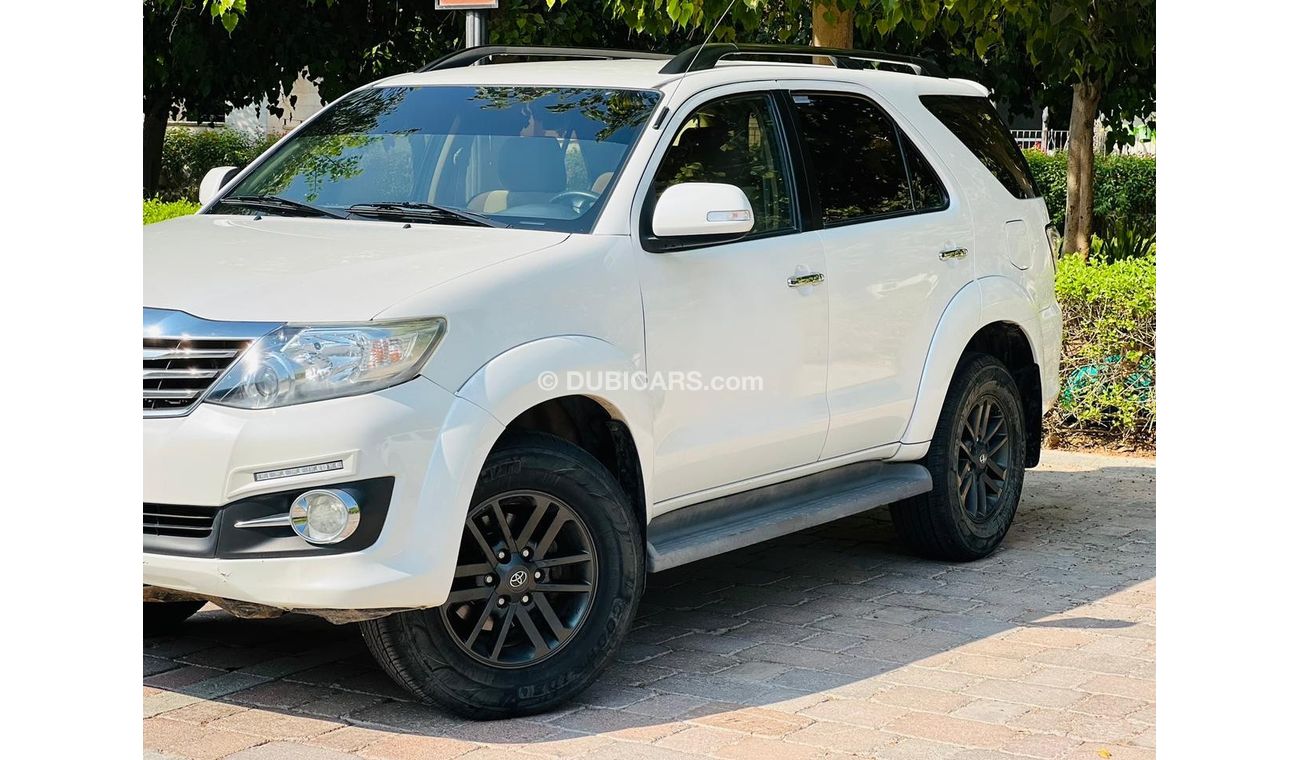 Toyota Fortuner GXR 1270 P.M FORTUNER 4.0 ll ORIGINAL PAINT ll 0% DP ll GCC ll WELL MAINTAINED