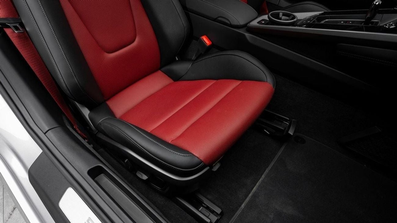 بورش 911 Carrera S - 2024 - GCC Specs - Under Warranty