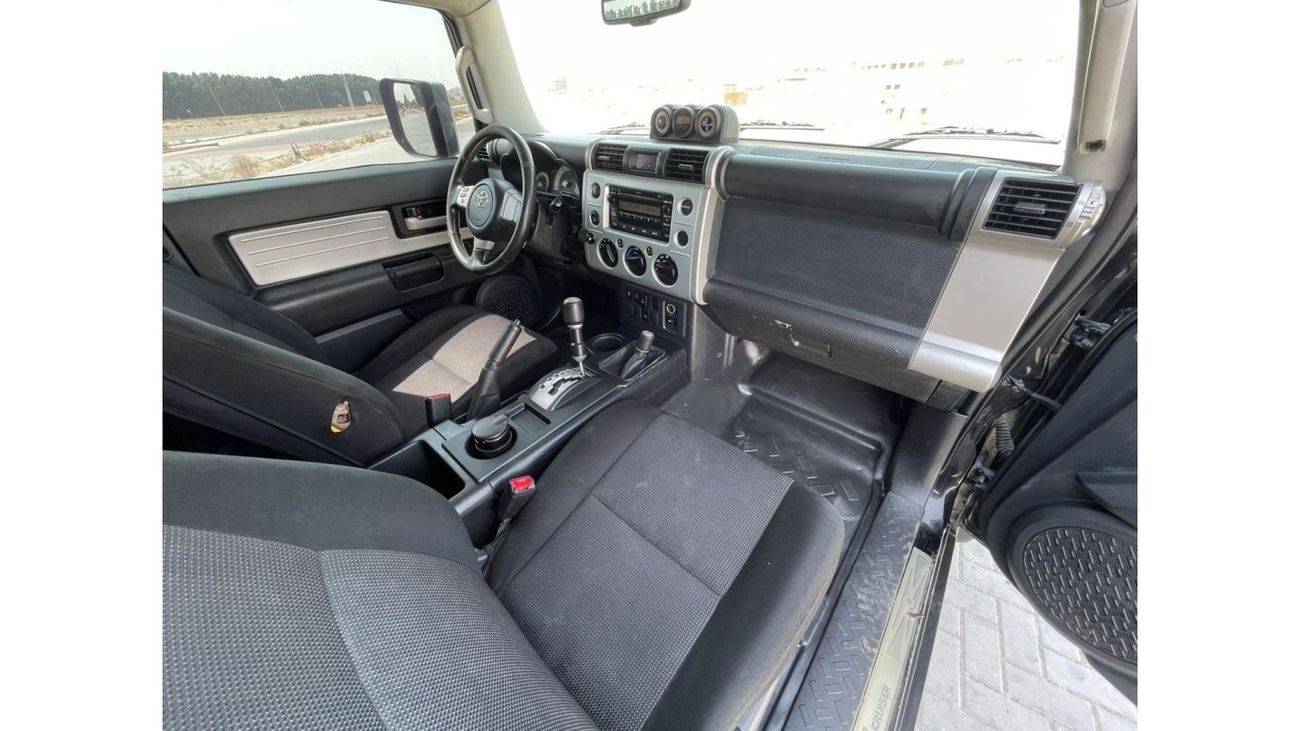 تويوتا إف جي كروزر