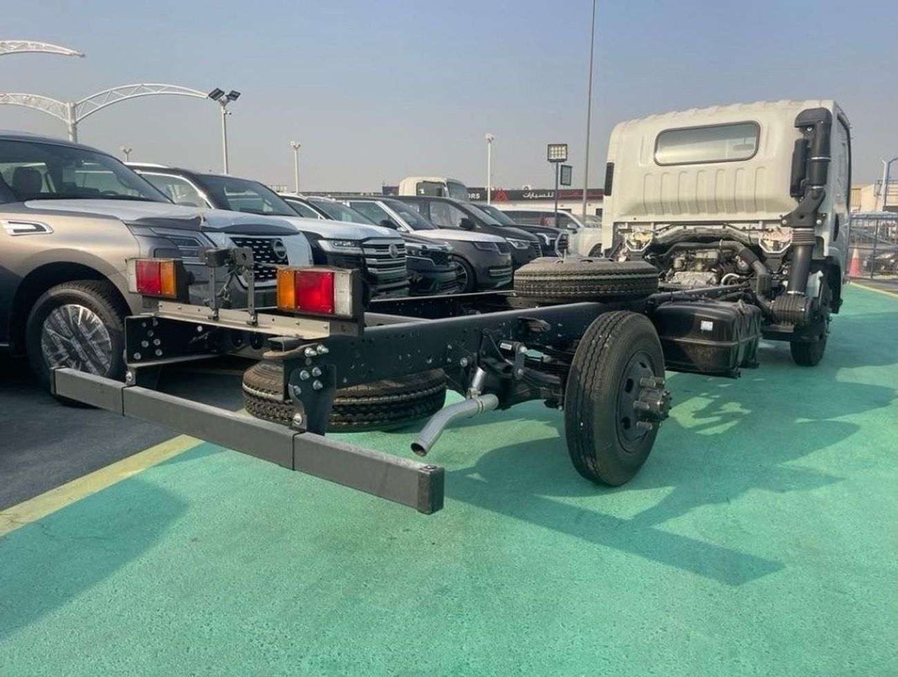 إيسوزو NQR NQR 90L CHASSIS 6.6 tons A/C CL 5200cc