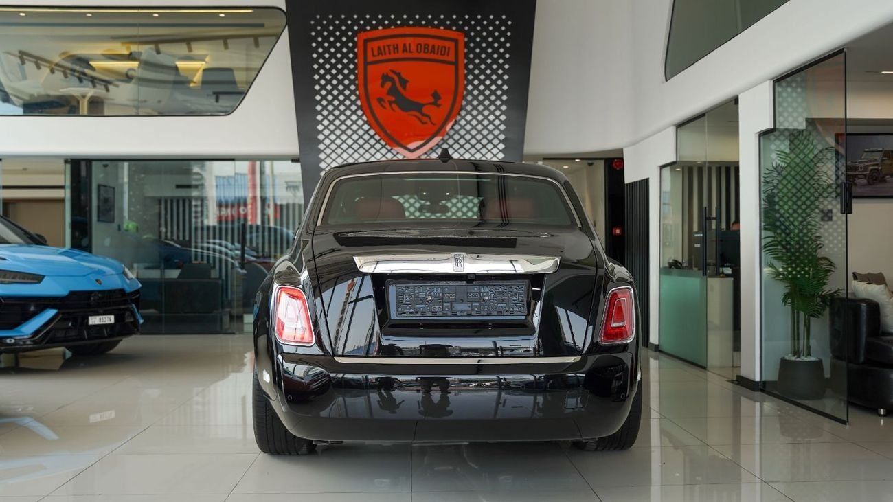 رولز رويس فانتوم EWB BESPOKE Rolls-Royce Phantom “La Gondola” - (2023, 1-of-1)