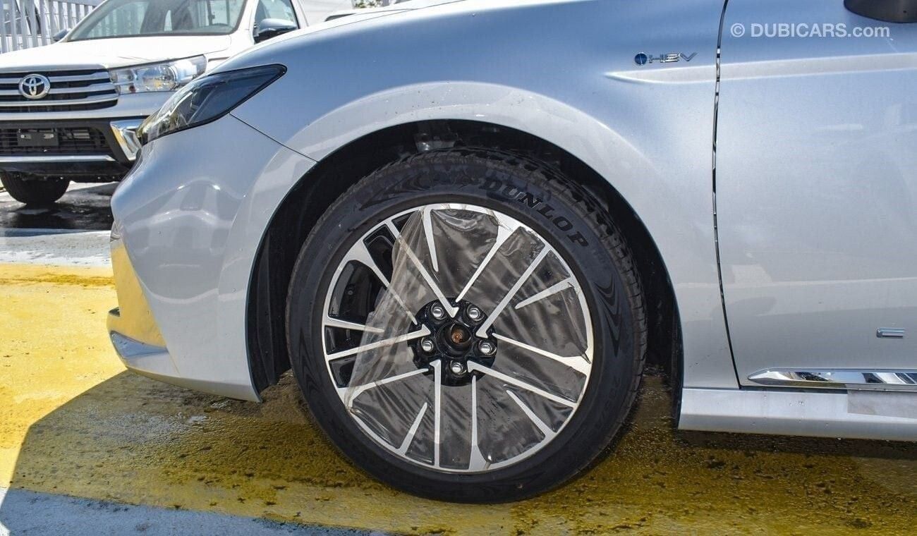 Toyota Camry 2.5L LE HYBRID HEV PANORAMIC ROOF 2025