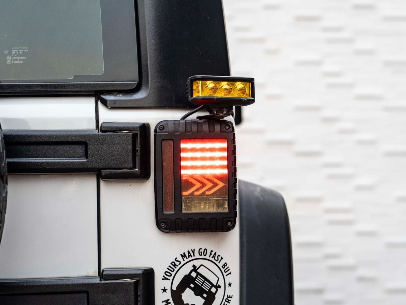 Jeep Wrangler Sport 3.6L A/T