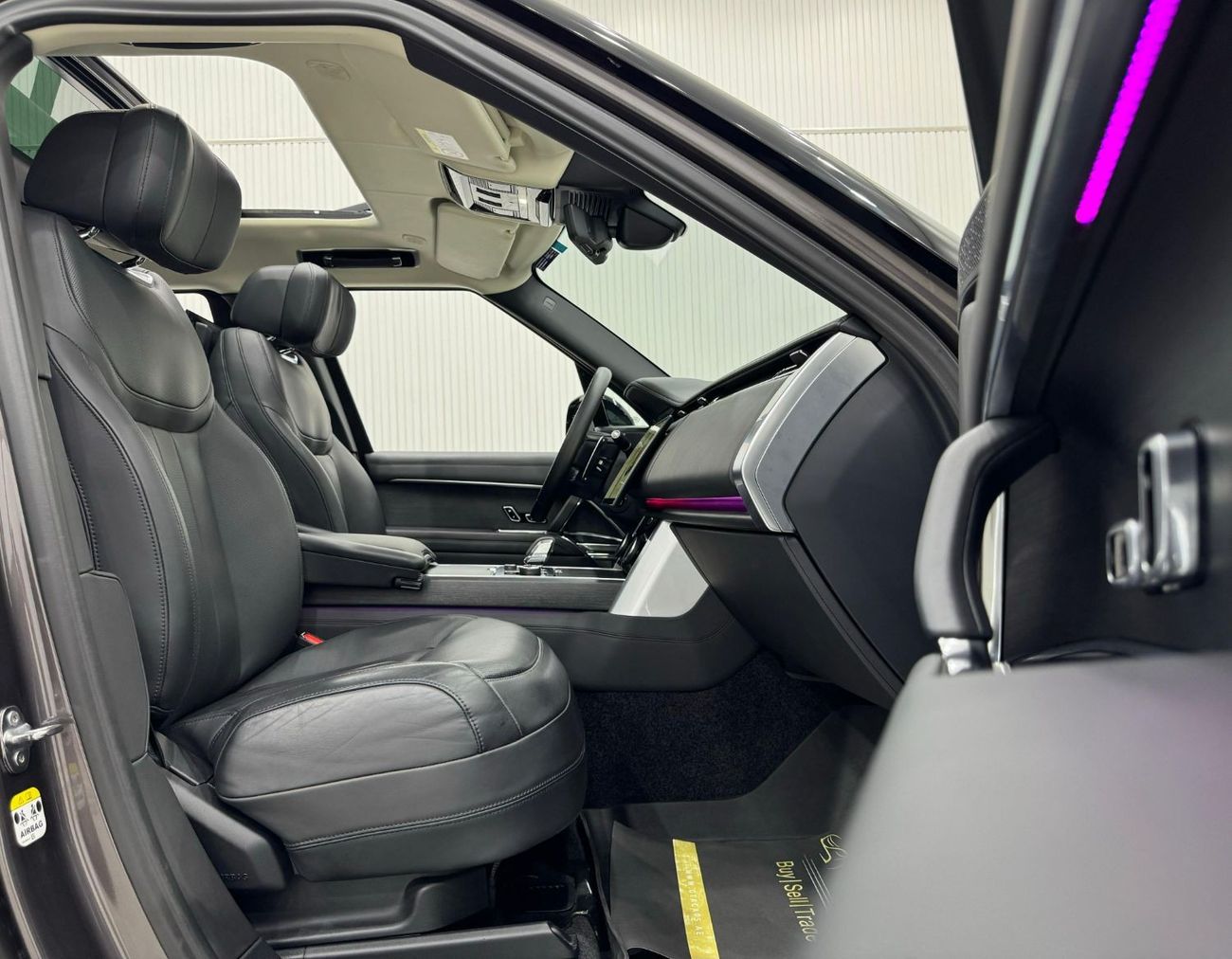 Land Rover Range Rover 2023 Range Rover Vogue P530 First Edition, 5 Years Range Rover Warranty, Full Service History, GCC