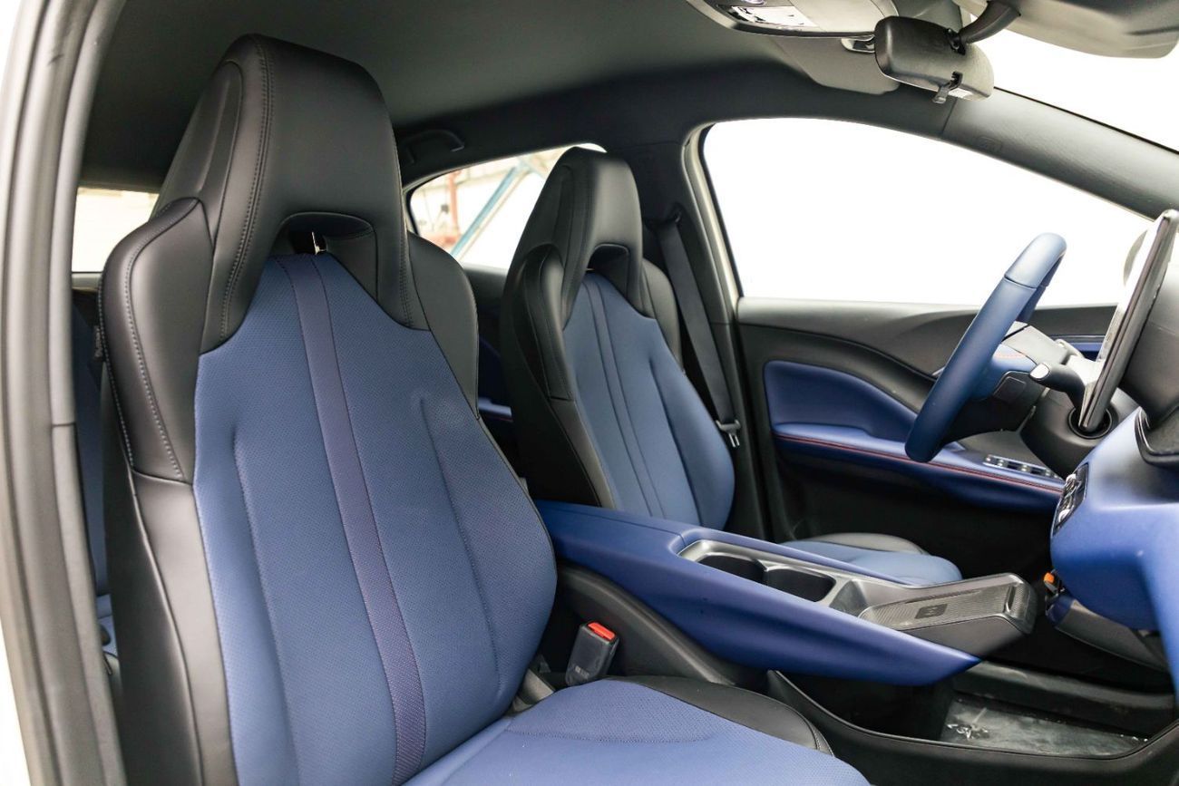 BYD Seagull ID Flying - White Inside Blue | Export Only