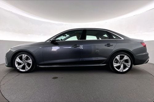 أودي A4 35 TFSI S-Line | National Day Celebration | شامل الضمان | 0 ﺪﻔﻋﺓ ﺃﻮﻟﻯ