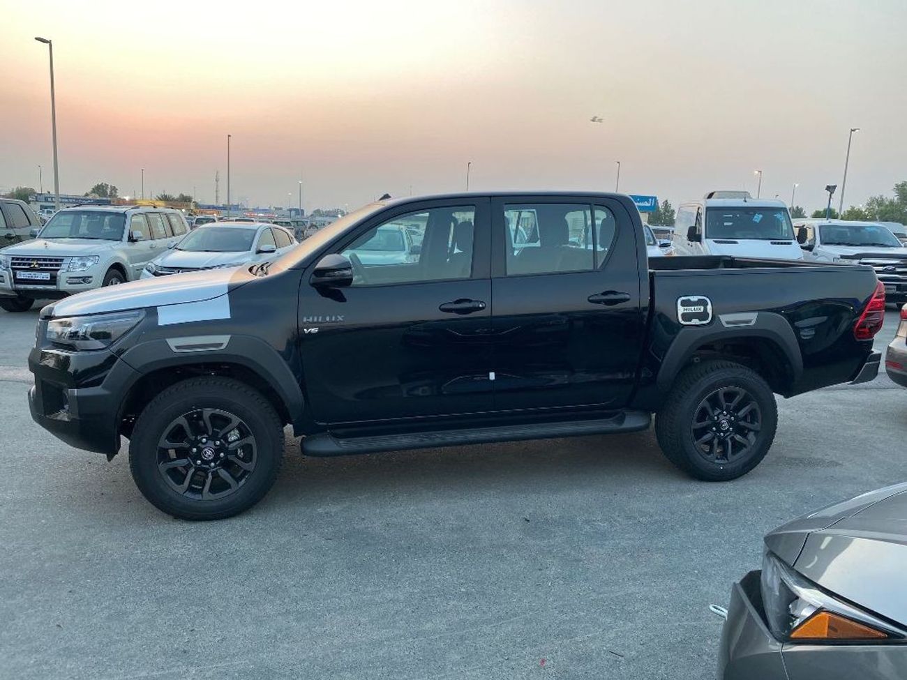 تويوتا هيلوكس 4.0 TRD Full Option