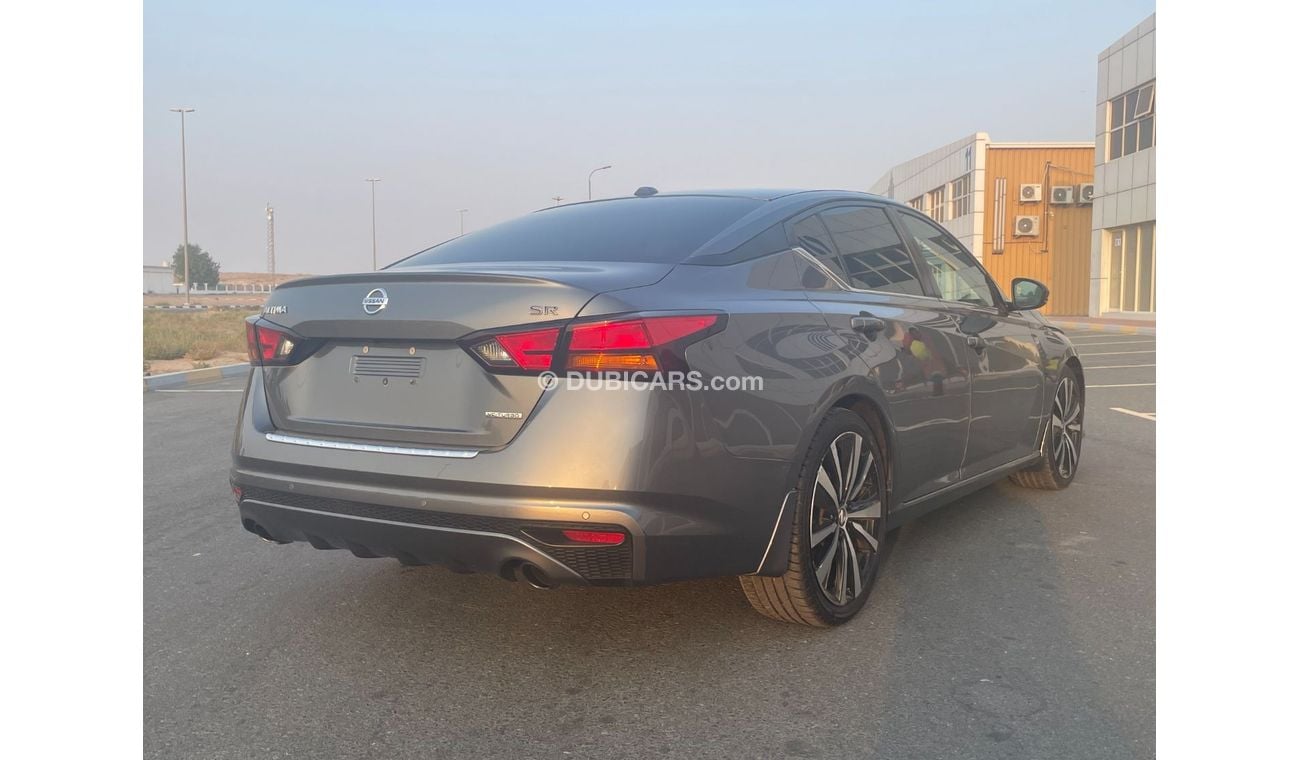 نيسان ألتيما موديل 2020 اس ار ماكينة 2000 سي سي 4 سلندر تربو - فل أوبشن / بحالة ممتازة
