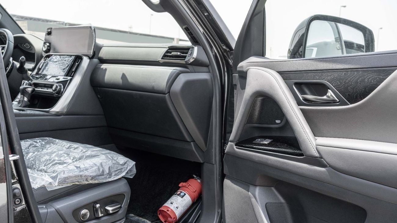 Lexus LX 600 2026 Lexus LX600 Over-Trail 3.5L AT Petrol (Black-Black)