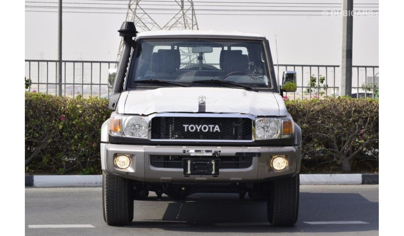 Toyota Land Cruiser Pick Up 4.5L V8 DIESEL DLX