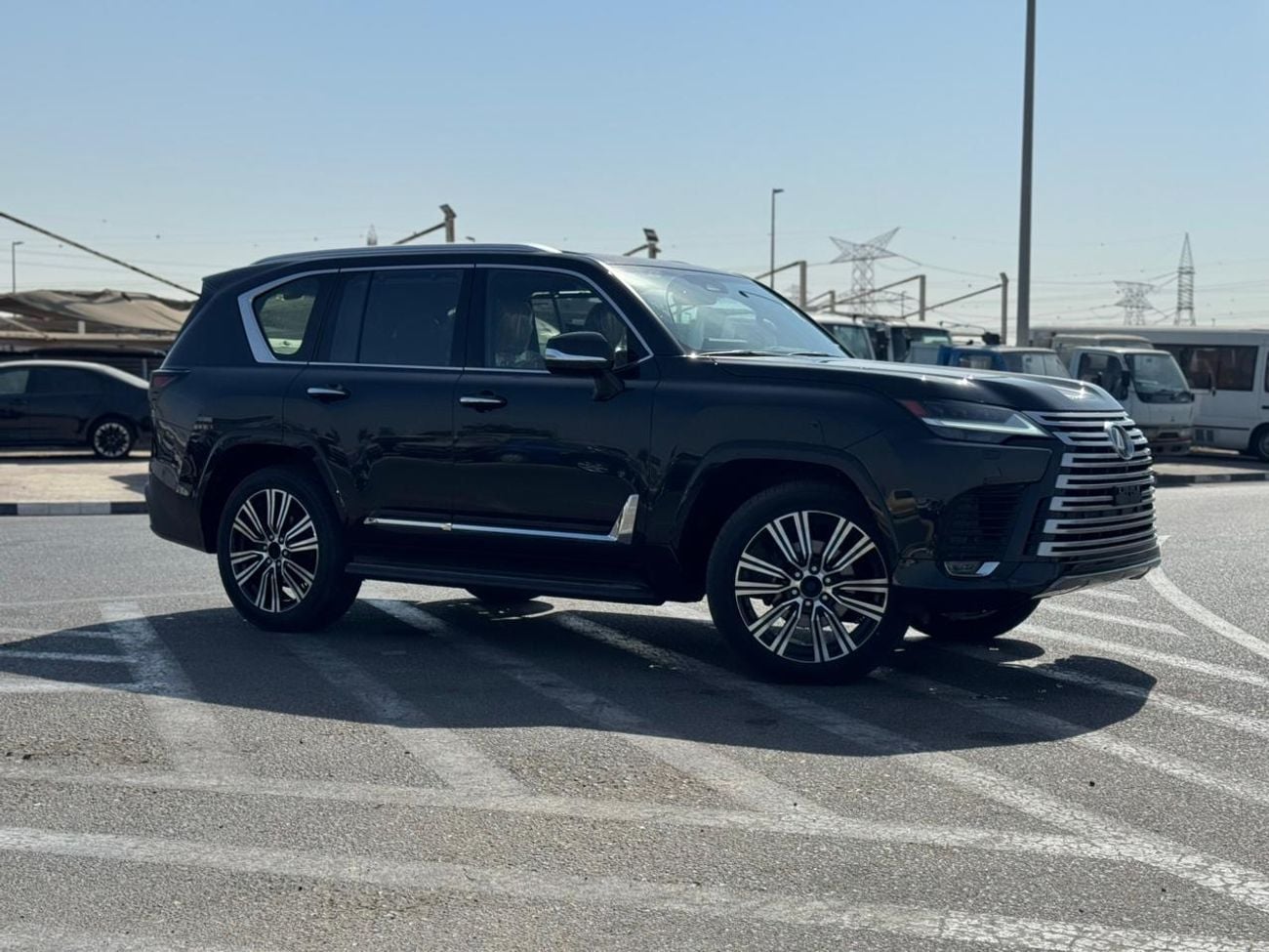 Lexus LX600