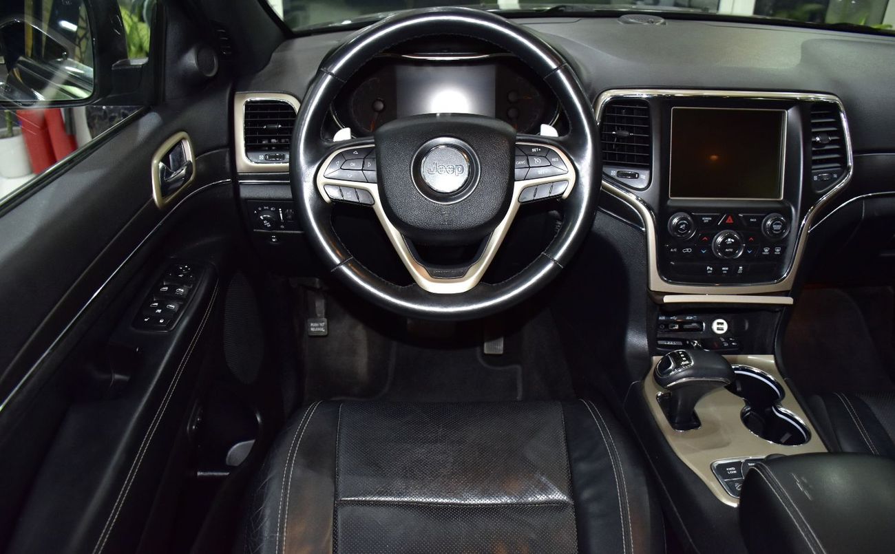 جيب جراند شيروكي LIMITED EXCELLENT DEAL for our Jeep Grand Cherokee Limited 4x4 ( 2015 Model ) in Grey Color GCC Specs