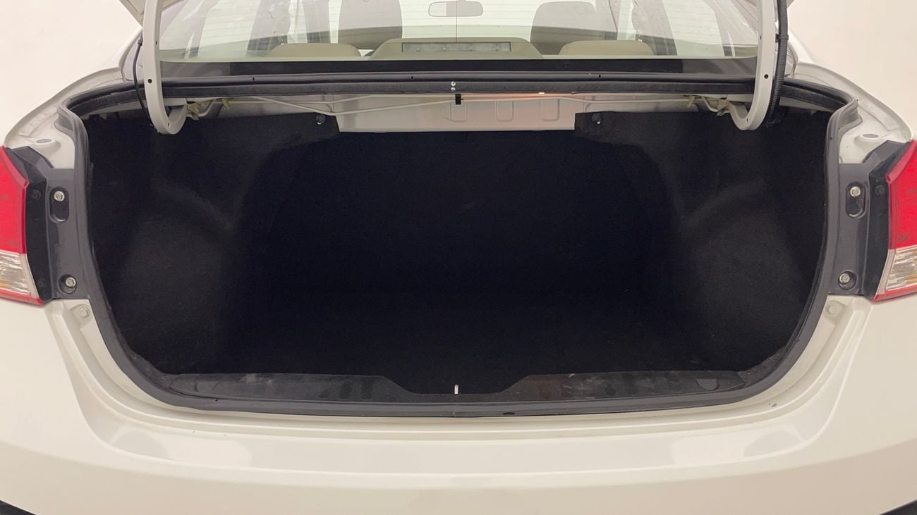 سوزوكي سياز GL 1.5 | بدون دفعة مقدمة | اختبار القيادة في المنزل