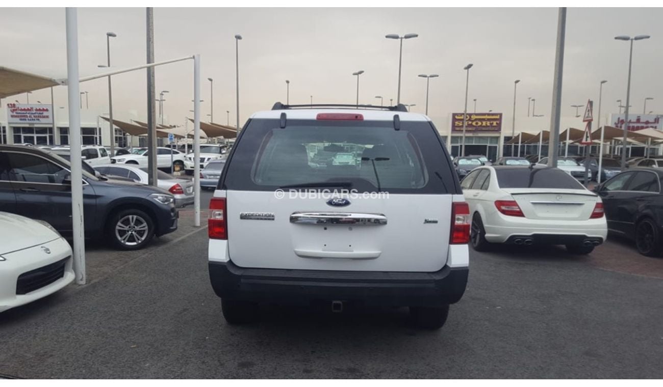 Ford Expedition Ford Expedition model 2013 car prefect condition full service full option low mileage