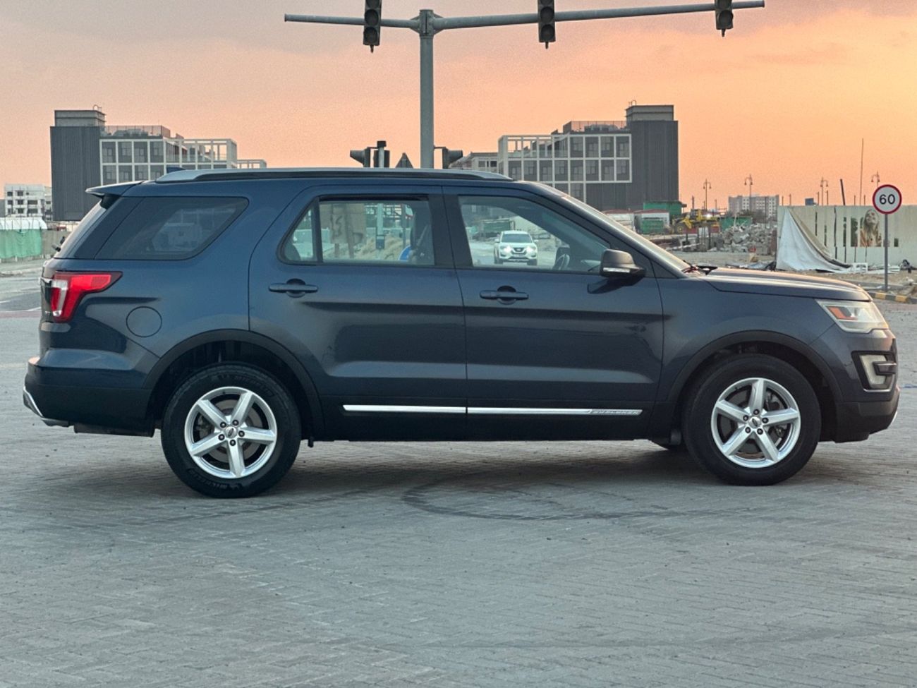 Ford Explorer Limited 3.5L MODEL 2016 خليجي فل مواصفات بانوراما