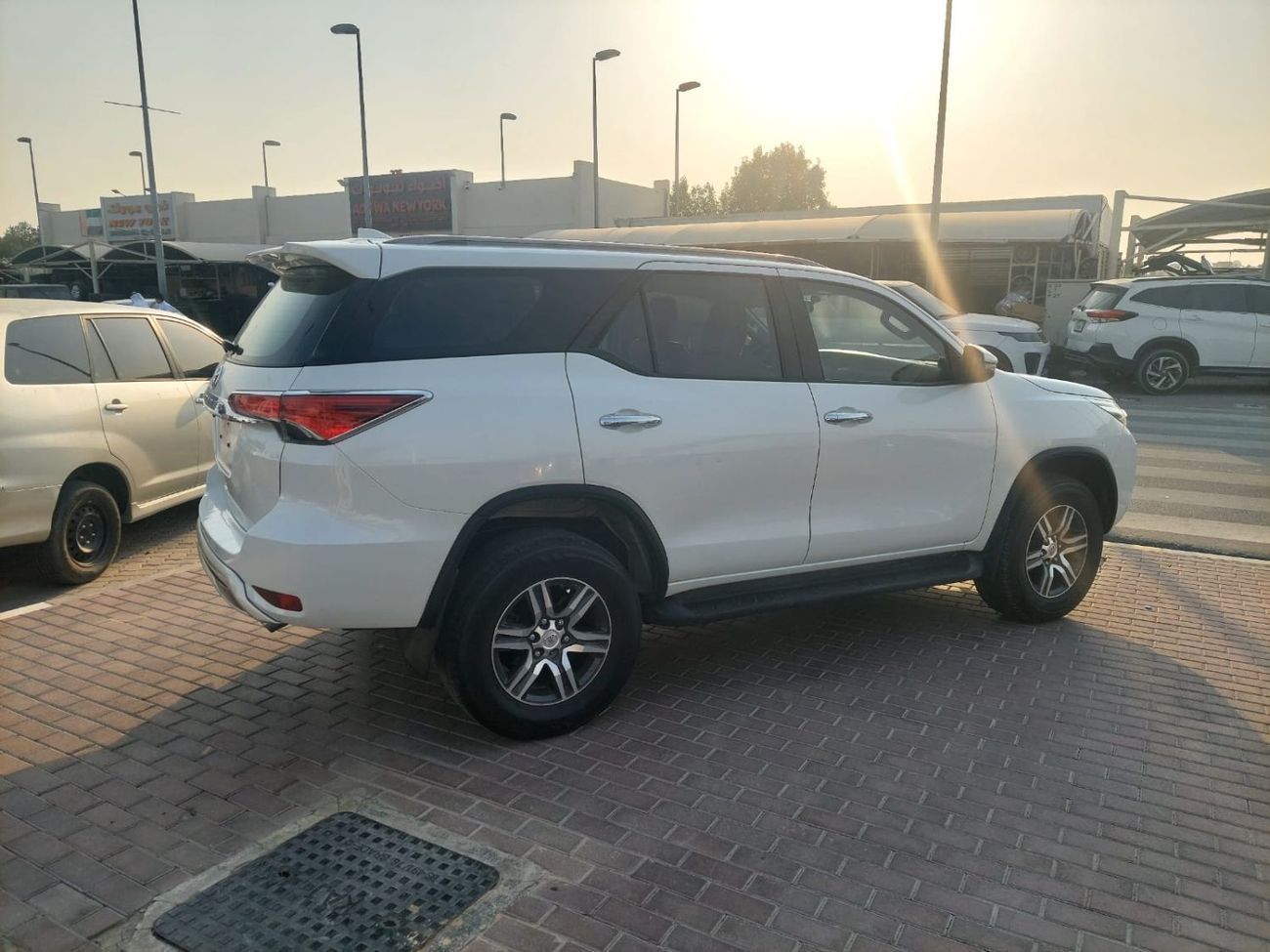 Toyota Fortuner 2.7L PETROL AUTOMATIC TRANSMISSION