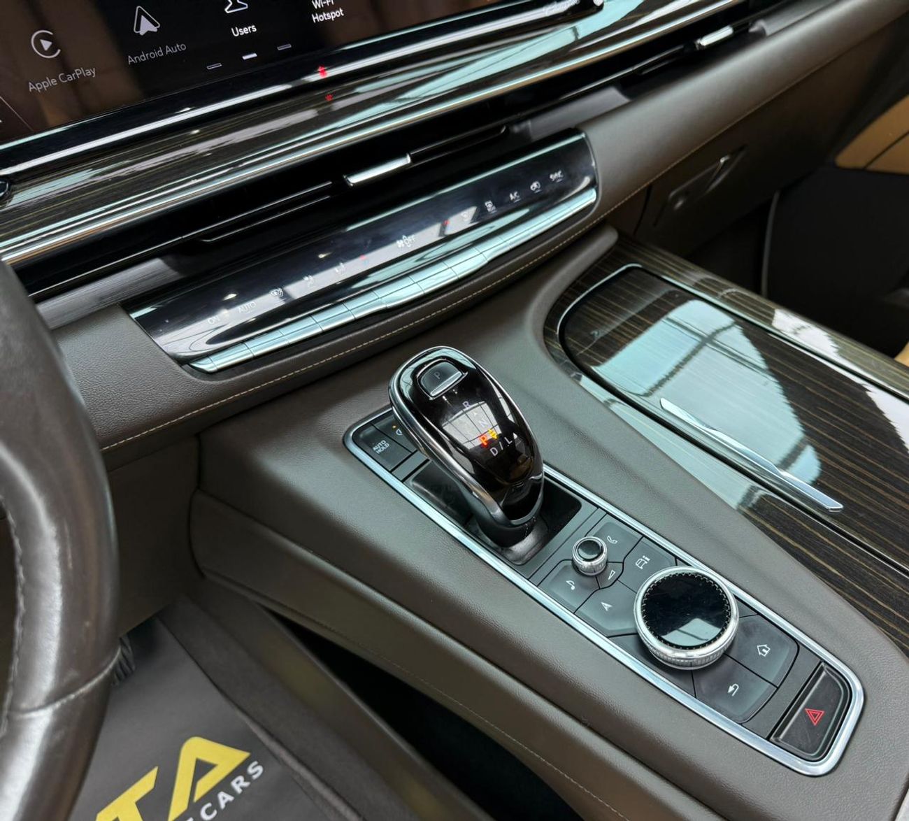 Cadillac Escalade Sport Platinum 6.2L 4WD 2022 Cadillac Escalade Sport Platinum, 07/2027 Cadillac Warranty, 09/2028 Se