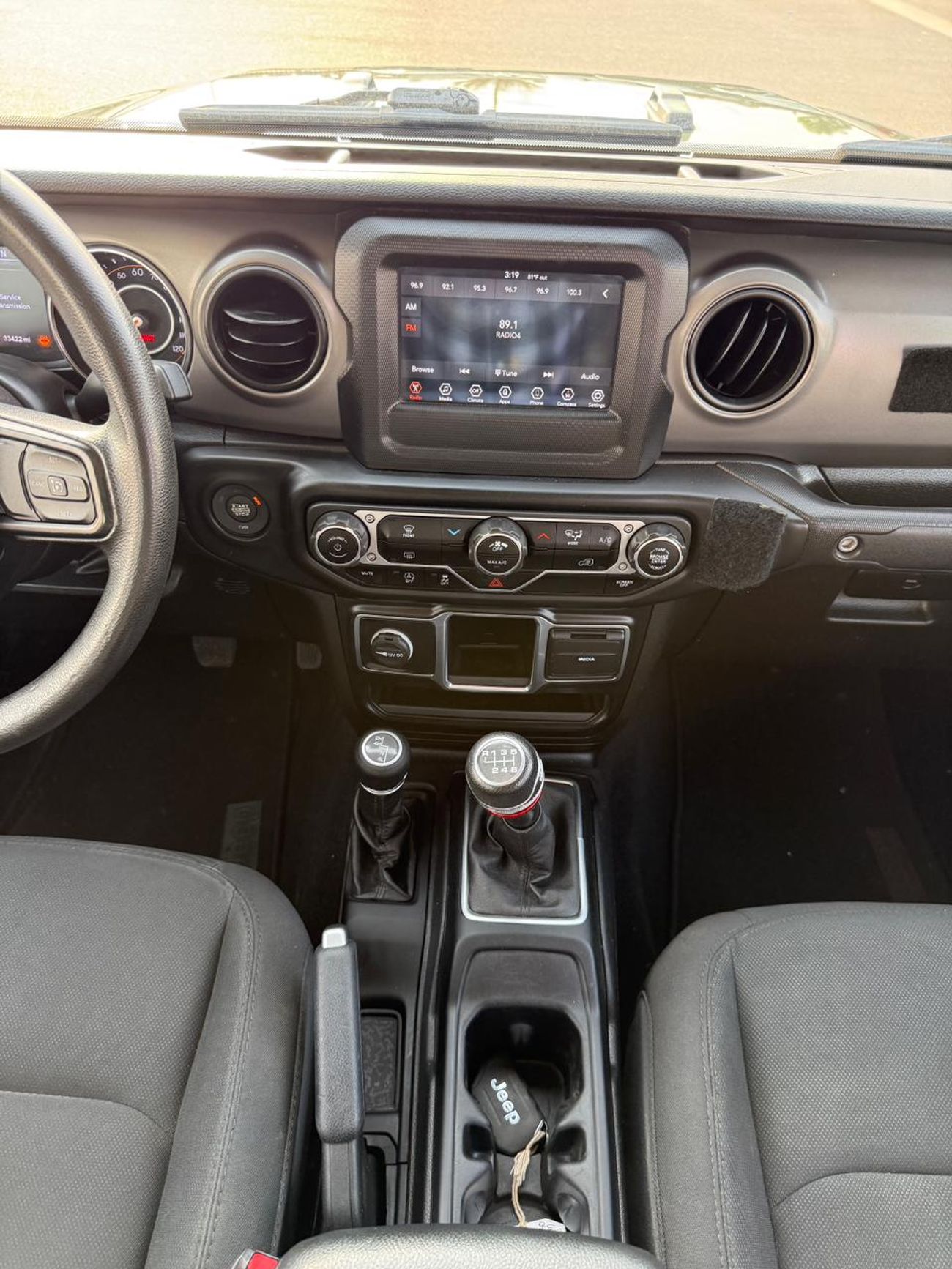 جيب جلادياتور Sport 3.6L