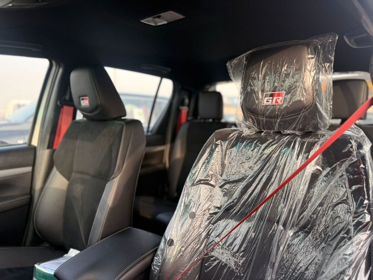 تويوتا هيلوكس Toyota hilux 4.0 GR 2025