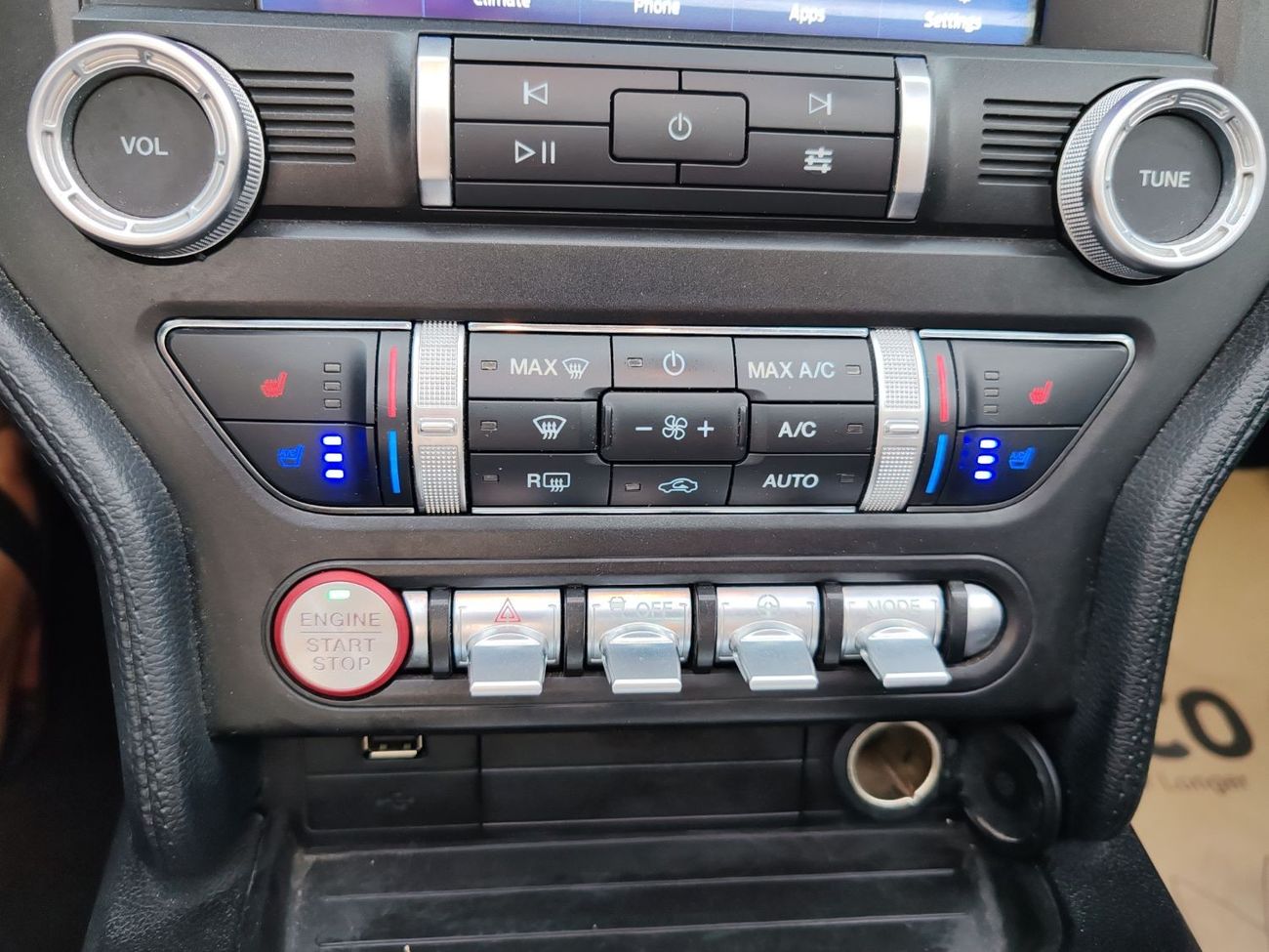 فورد موستانج ايكوبوست بريميوم Warranty one year