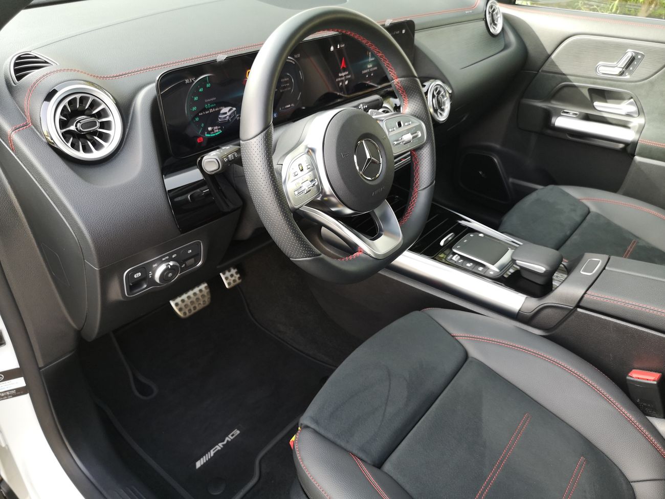 مرسيدس بنز EQA 350 Premium Plus