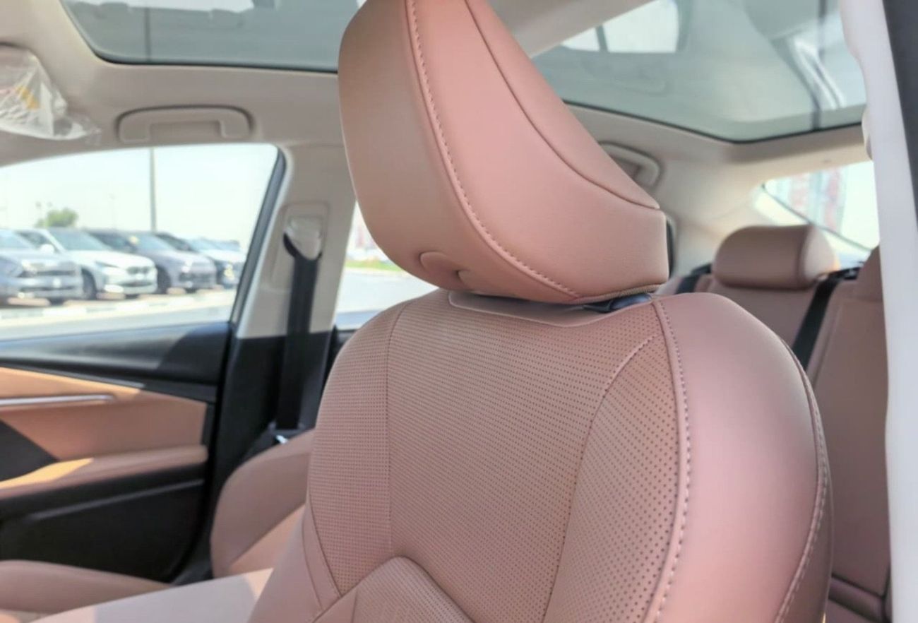 تويوتا كامري TOYOTA CAMRY 2.0L HEV PREMIUM OPTION 2025