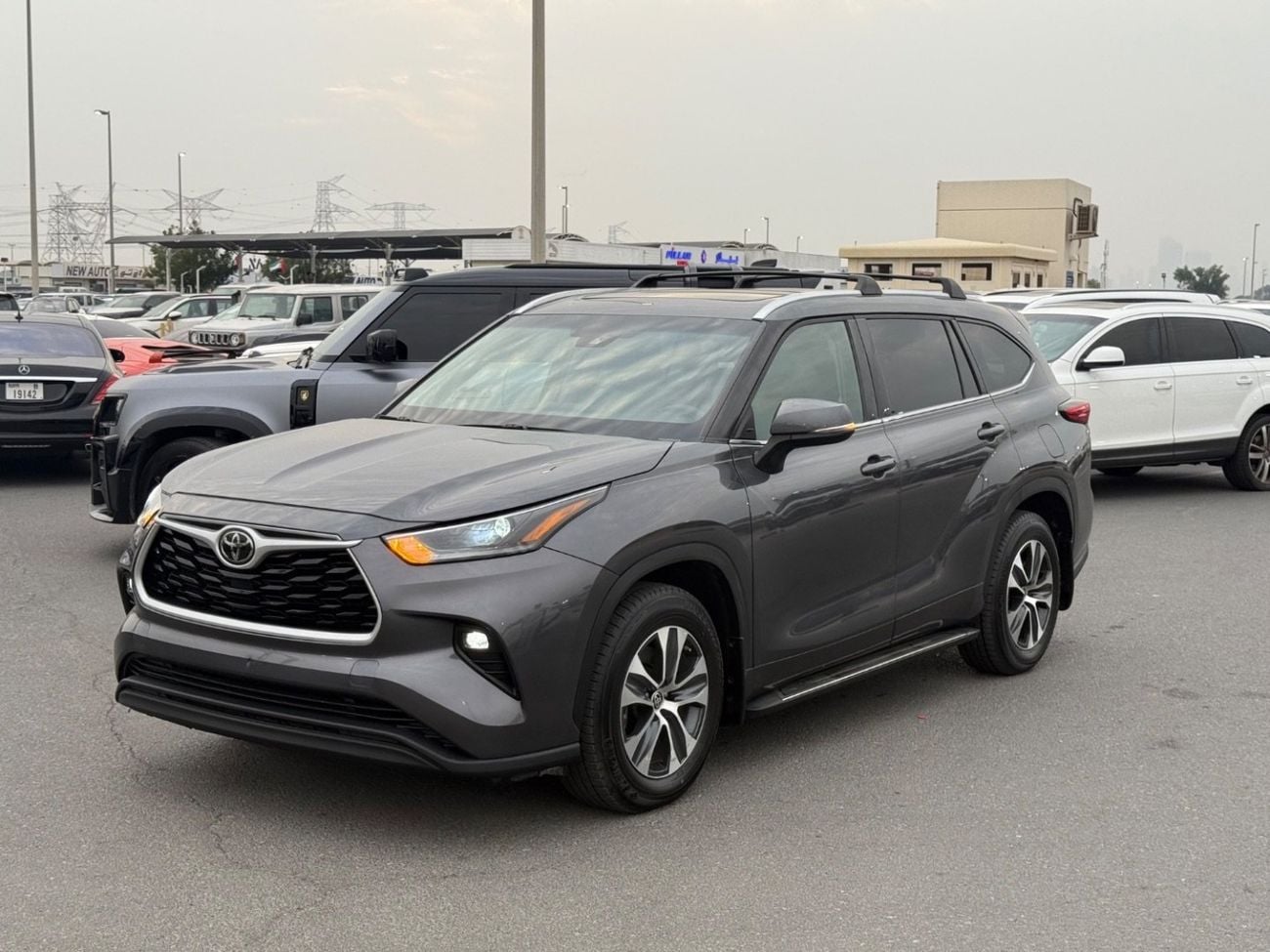 Toyota Highlander 2021 XLE LIMITED V6 FULL OPTION US SPEC