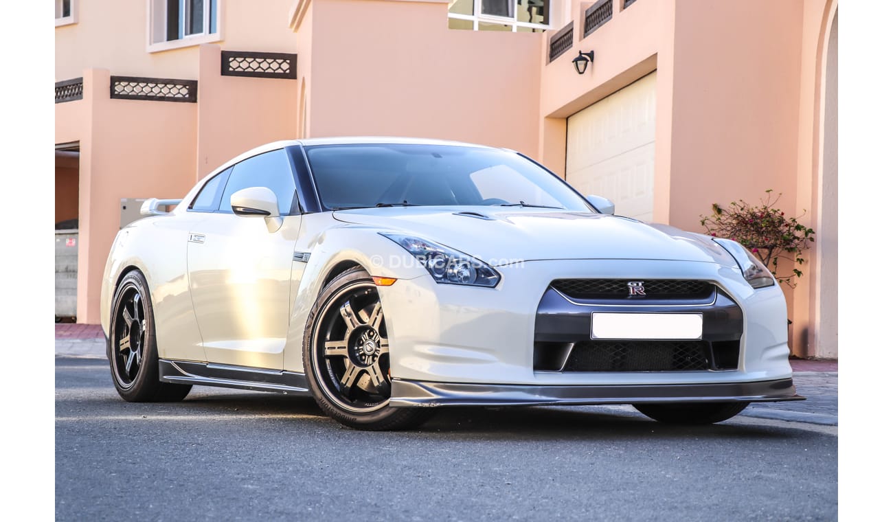 نيسان جي تي ار R35 2009 (American Specifications).