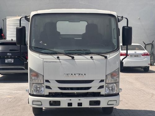 إيسوزو فوروارد Isuzu / N-Series NMR85 E22 Cab Chassis Truck 4x2 Short Wheel Base