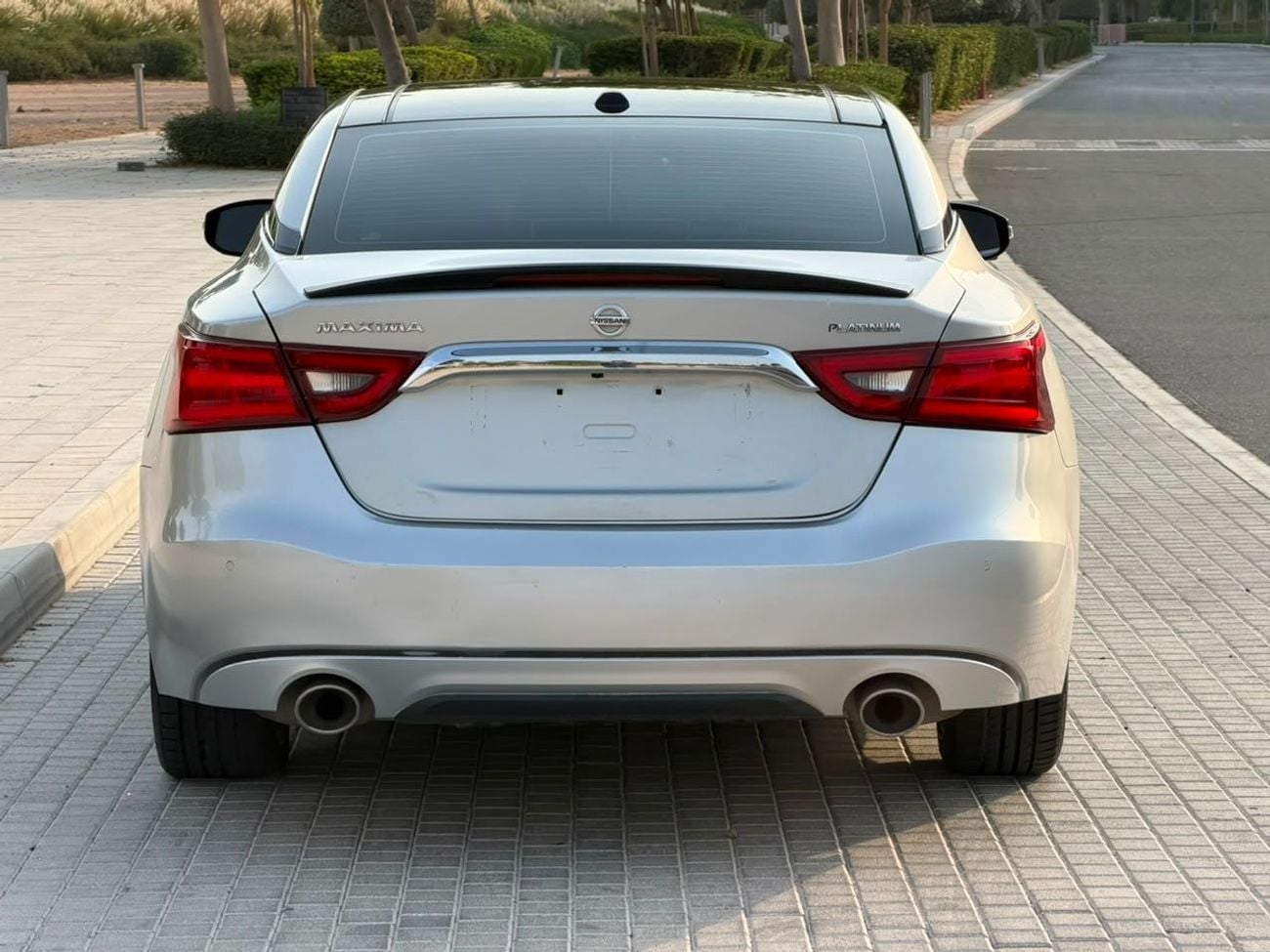Nissan Maxima PLATINUM (NON GCC)