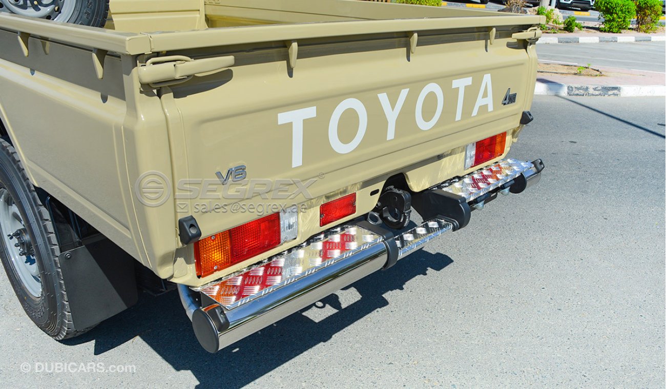 Toyota Land Cruiser Pick Up Toyota Land Cruiser Pick Up LC79 Cabina Sencilla, 4.0L Gasolina