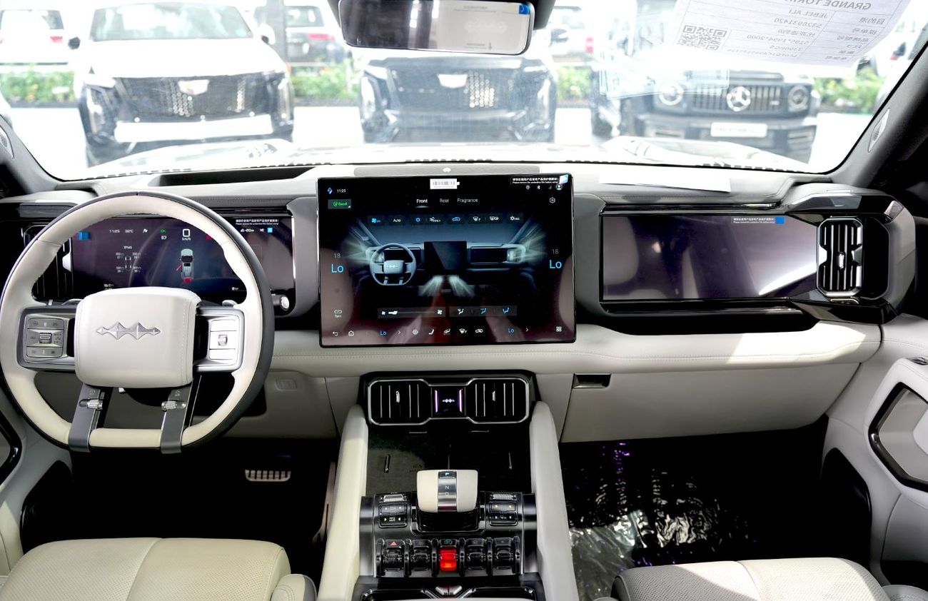 BYD Leopard 8 Smart and Brave Flagship Edition (6 Seats) (EXPORT ONLY)