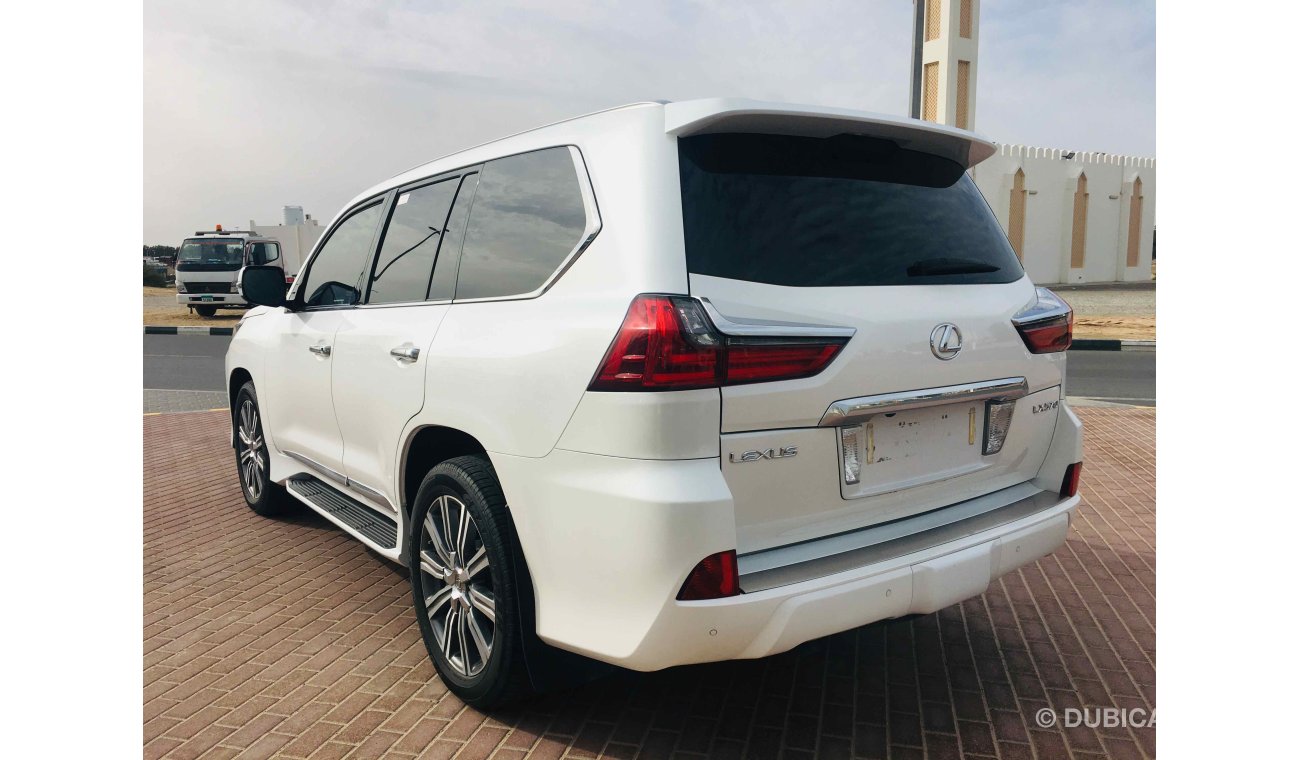 Lexus LX570 سياره نظيفه جدا بدون حوادث بحاله ممتاذه تشييكات وكاله داخل الضمان