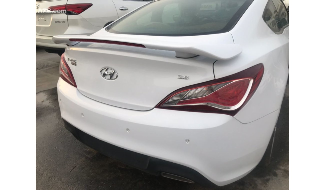 Hyundai Genesis 3.8