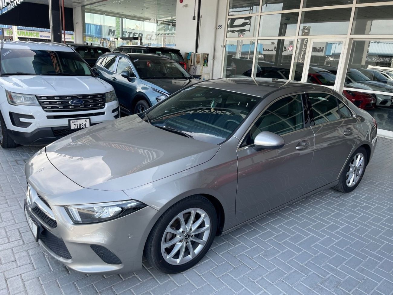 مرسيدس بنز A 200 Premium + 1.4L