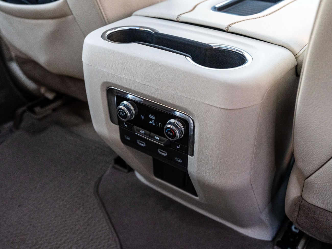 جي أم سي يوكون 6.2 V8 Denali (AWD)