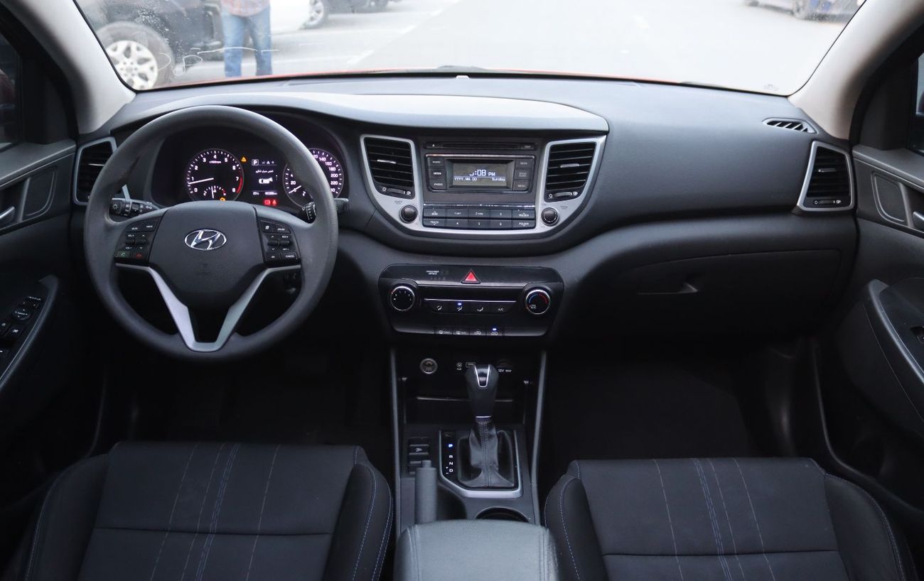 هيونداي توسون هيونداى توسان - 2018 - خليجى سقف بانورامى - بدون حوادث -  بمحرك 2.0 سى سى - ممشى قليل - بحاله ممتازه