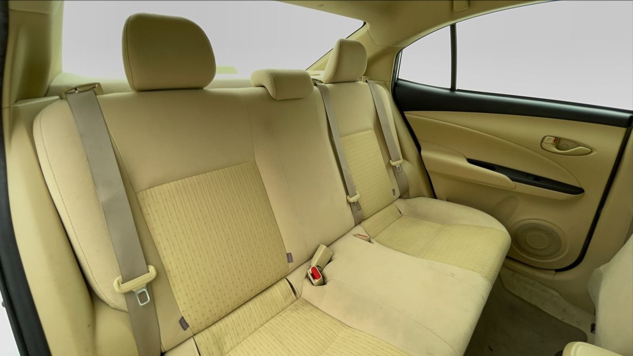 تويوتا يارس SE 1.5 | بدون دفعة مقدمة | اختبار القيادة في المنزل