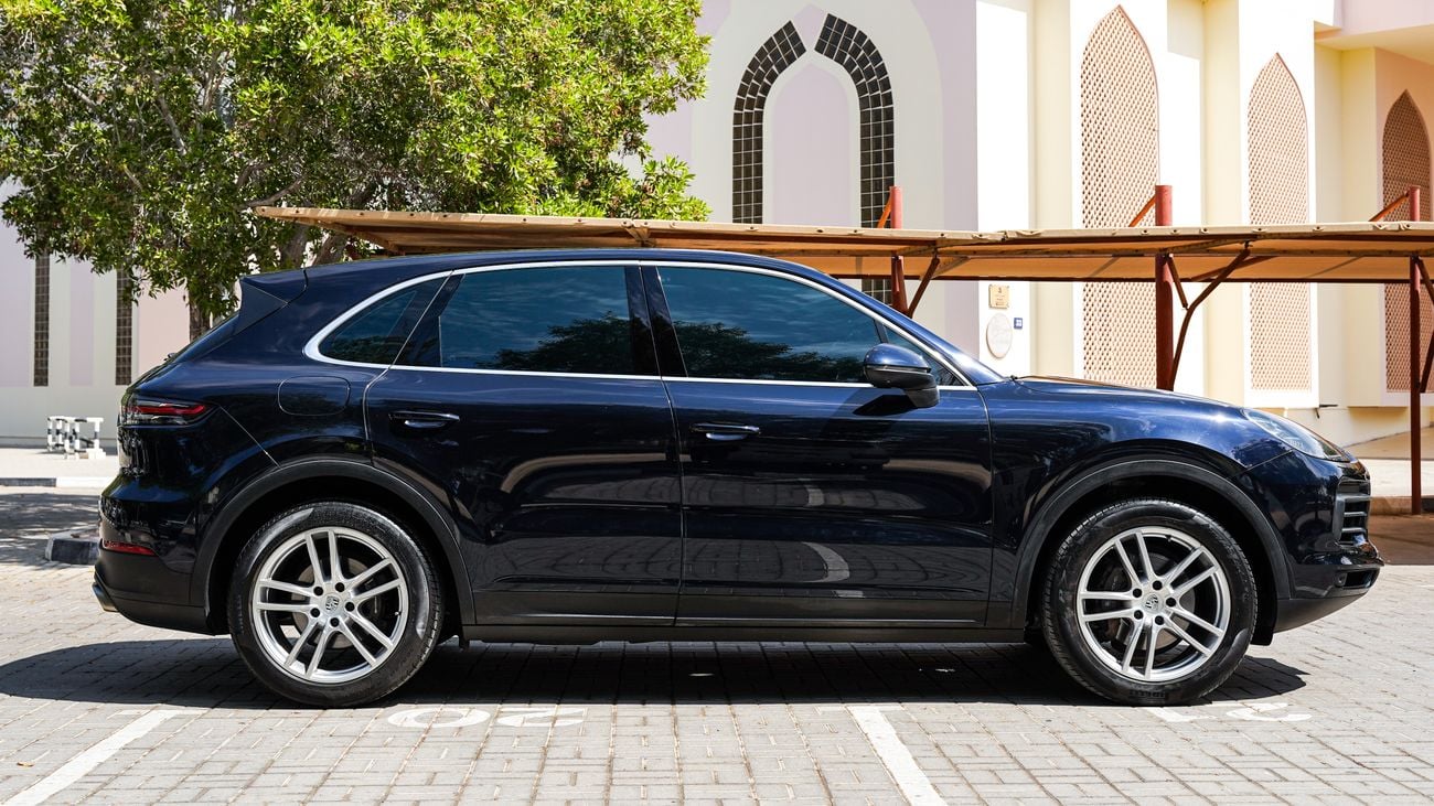 Porsche Cayenne Base