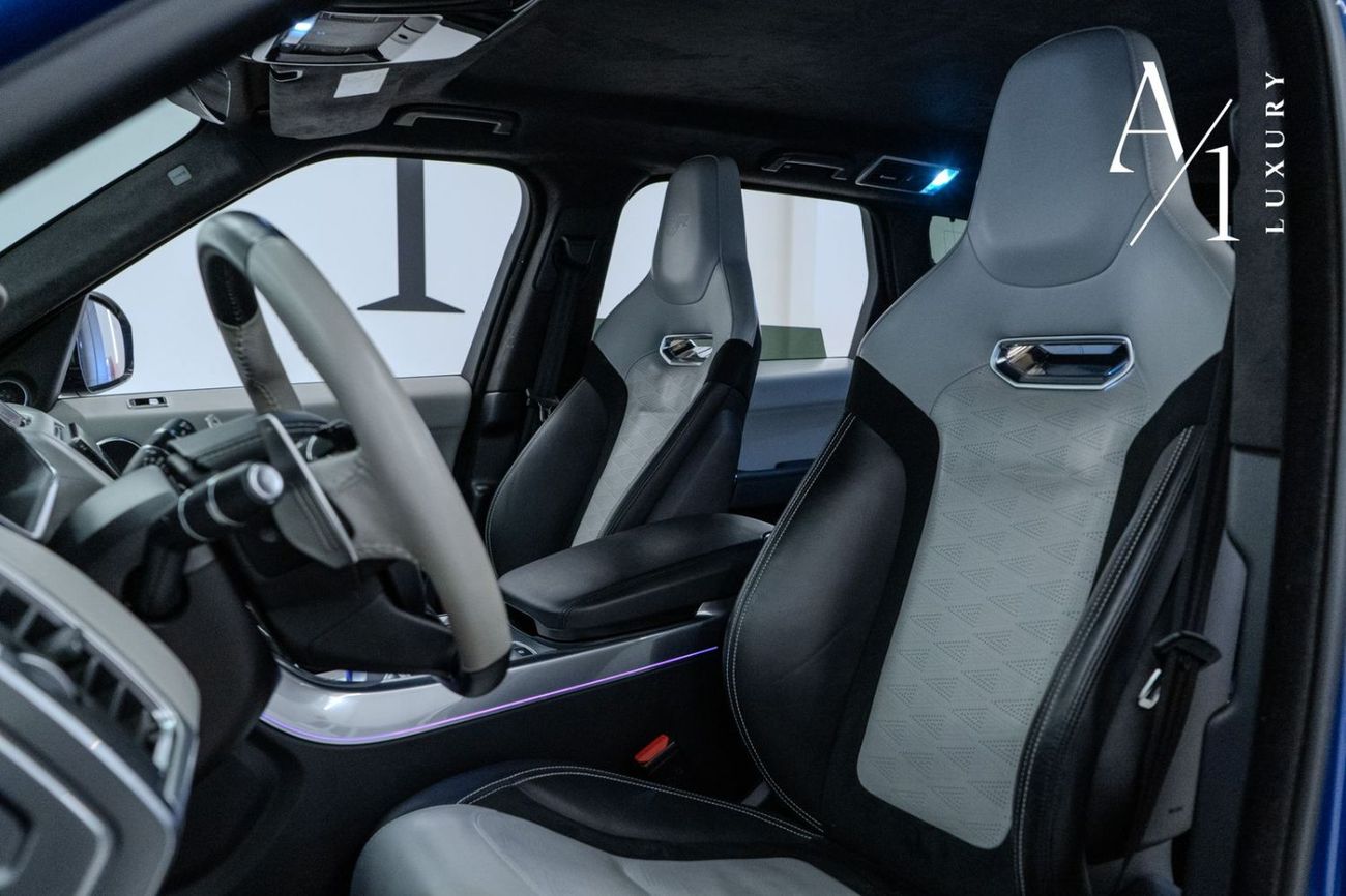 لاند روفر رينج روفر سبورت SVR 5.0L (575 HP) 4WD 2022 Range Rover Sport SVR, Warranty, Service History, Fully Loaded, Low Kms,