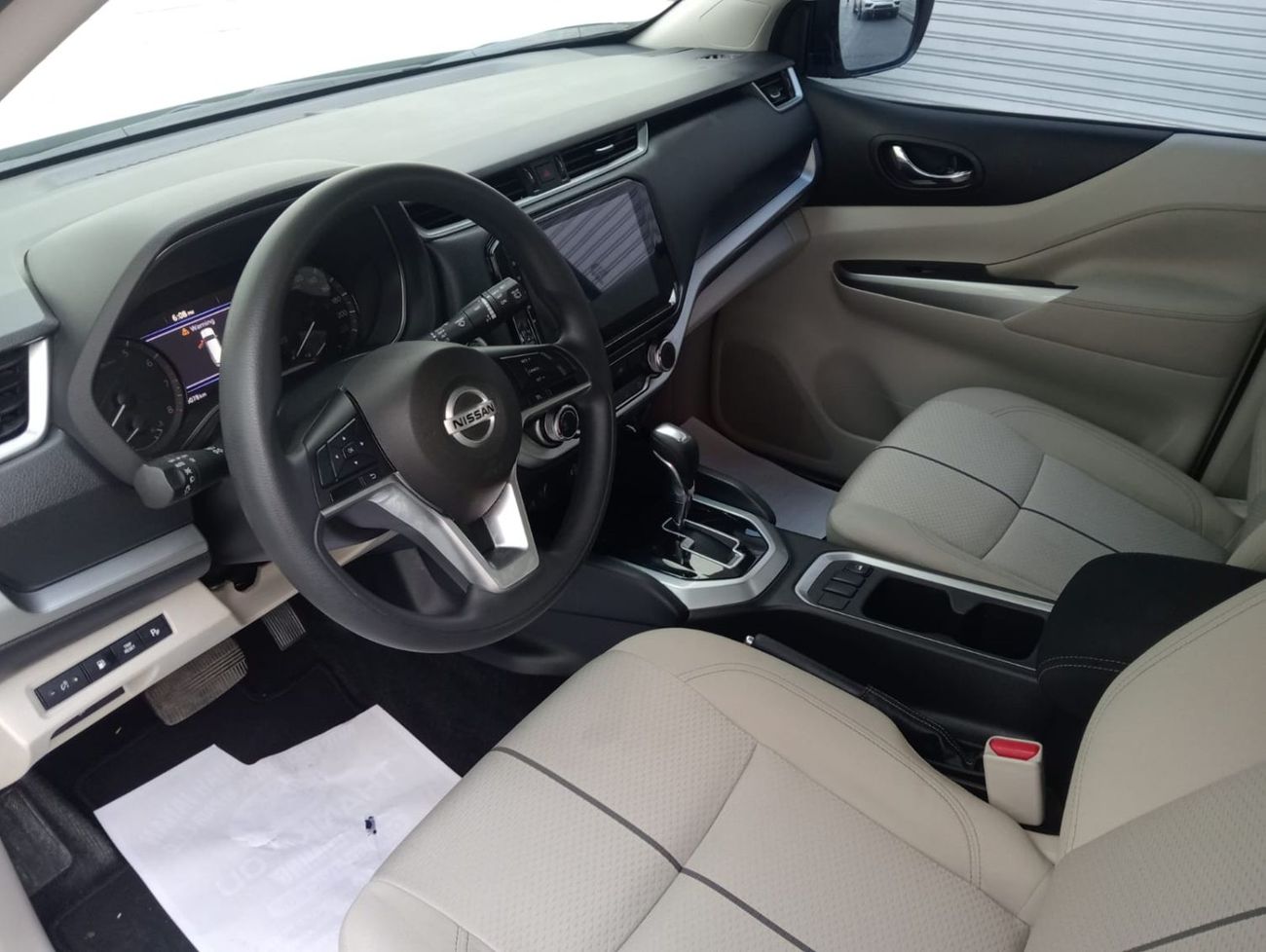 نيسان إكستيرا SE 2.5L RWD