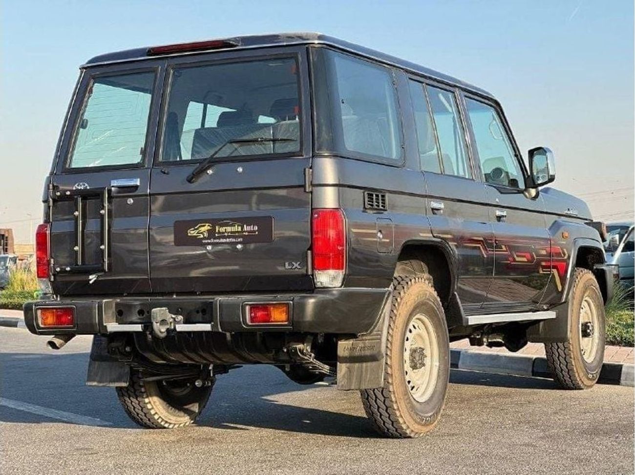 Toyota Land Cruiser 70 LC76 4.0L V6 PTR M/T //2024// STANDER OPTION WITH CRUISE CONTROL , POWER WINDOWS // SPECIAL OFFER //