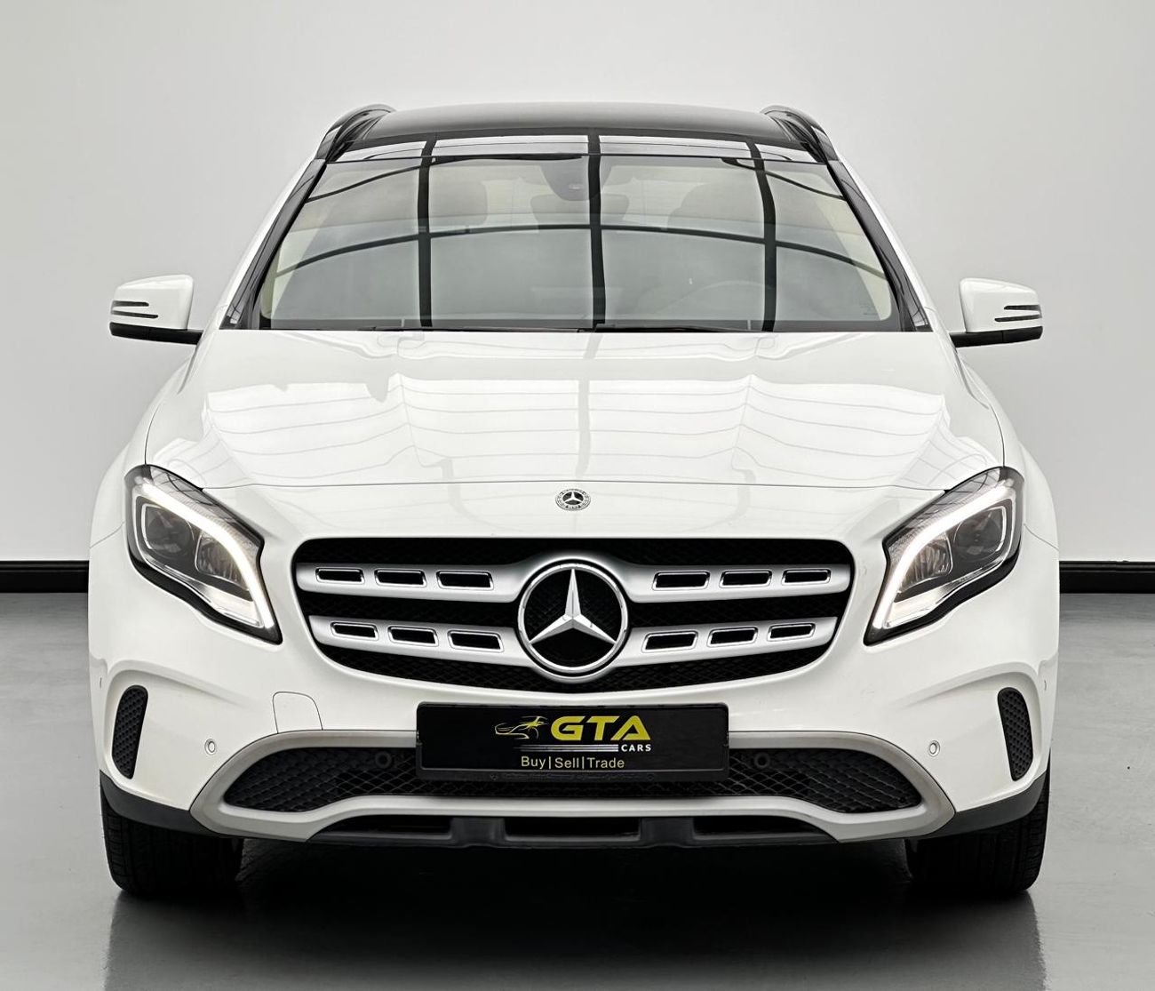 Mercedes-Benz GLA 220 2018 Mercedes-Benz GLA 220 4MATIC, 1 Year Unlimited KM Warranty, GCC
